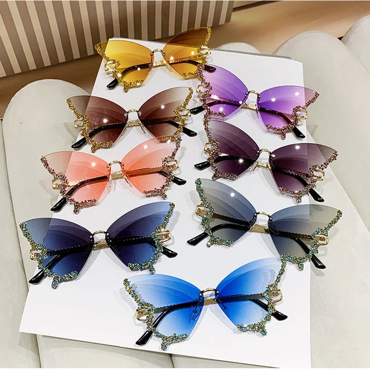 Luxury New Butterfly Shape Diamond Rimmed Rimless Sunglasses Ultraviolet Protection Female Fashion Gradient Color Sun Glasses