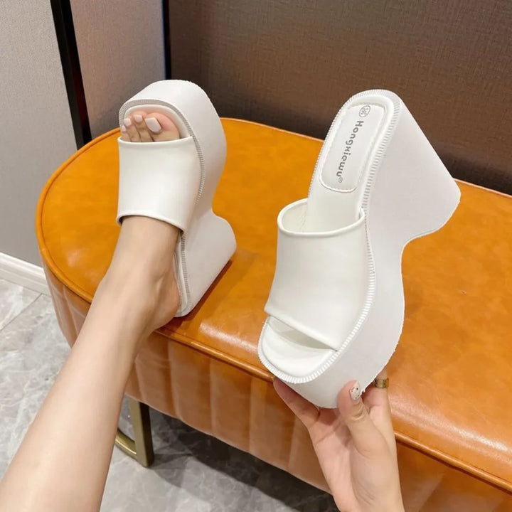 Summer Simple Slipper Fashion Sandal Ladies Non-Slip Flat Mules platform  Heel Casual Square Toe Half Slippers Designer Sandals