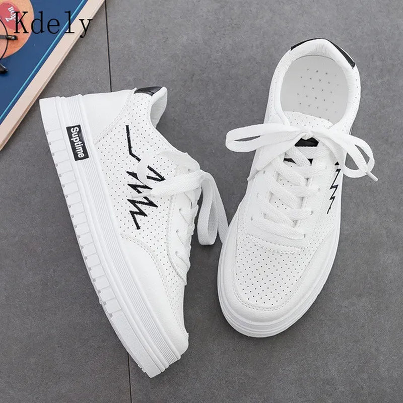 Women Casual Shoes 2019 New Women Sneakers Fashion Breathable PU Leather Platform White Women Shoes Soft Footwears plus Size 40